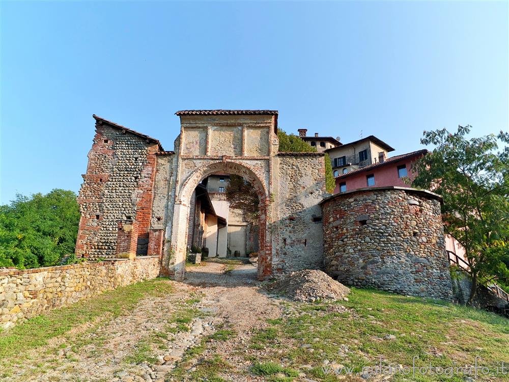 Cossato (Biella, Italy) - Gate of the Moor of the Castle of Castellengo